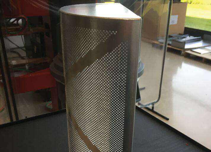激光焊接技术随着钣金加工行业需求而高速发展-昆明郑毅电气自动化有限公司
